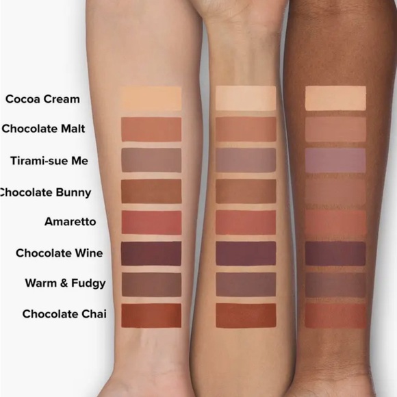 Too Faced Melted Chocolate Liquid Matte
Eye Shadow Bundle - Picture 3 of 9